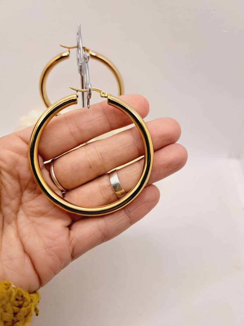 Créole or Madonna – Image 6