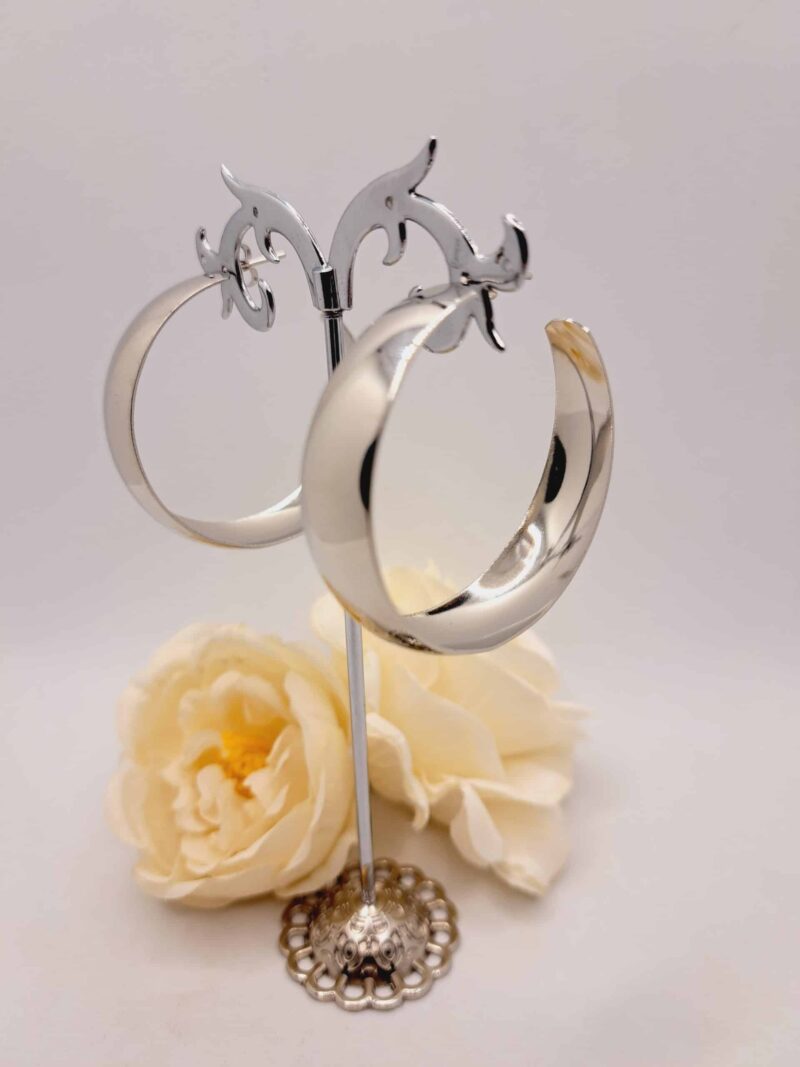 Créole "Alana" en Acier Inoxydable Argenté - 5cm de Diamètre – Image 5