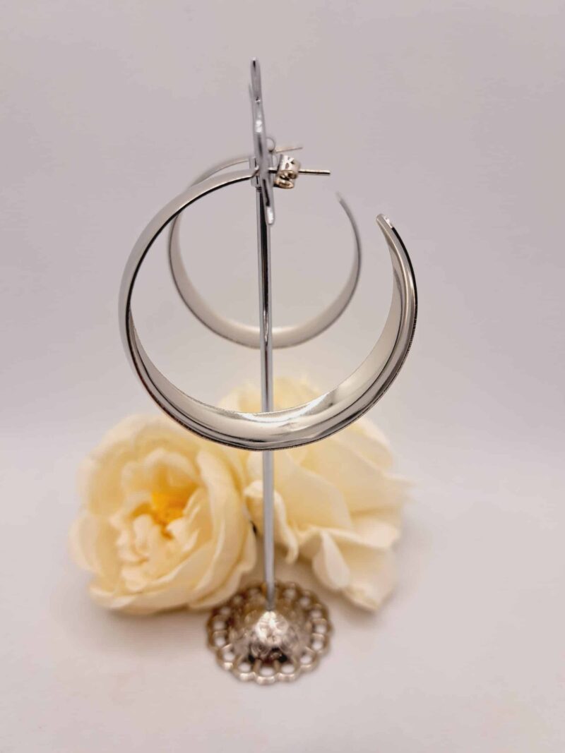 Créole "Alana" en Acier Inoxydable Argenté - 5cm de Diamètre – Image 8