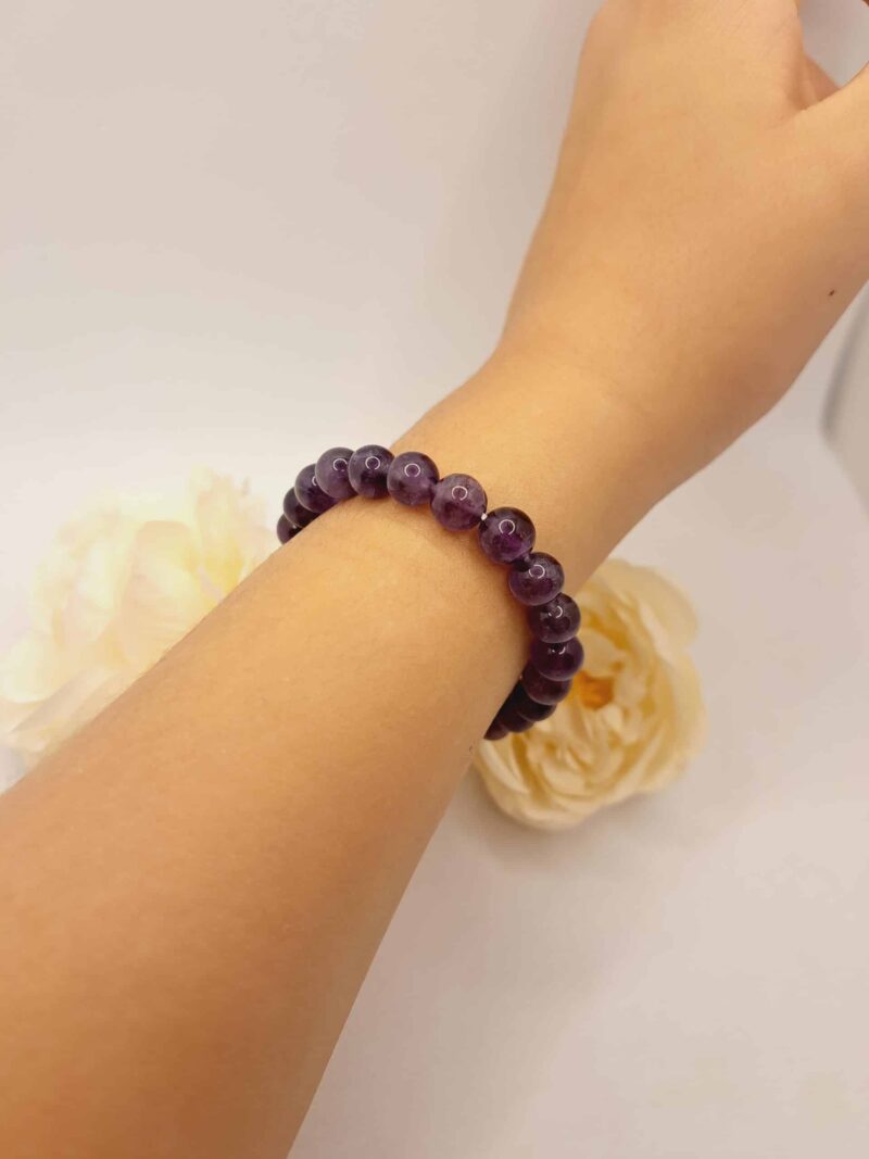 20240102_115821 Bracelet Améthyste Lithothérapie - Favorise Méditation et Sommeil - Taille 19 cm - Sérénité et Lâcher-prise – Image 3