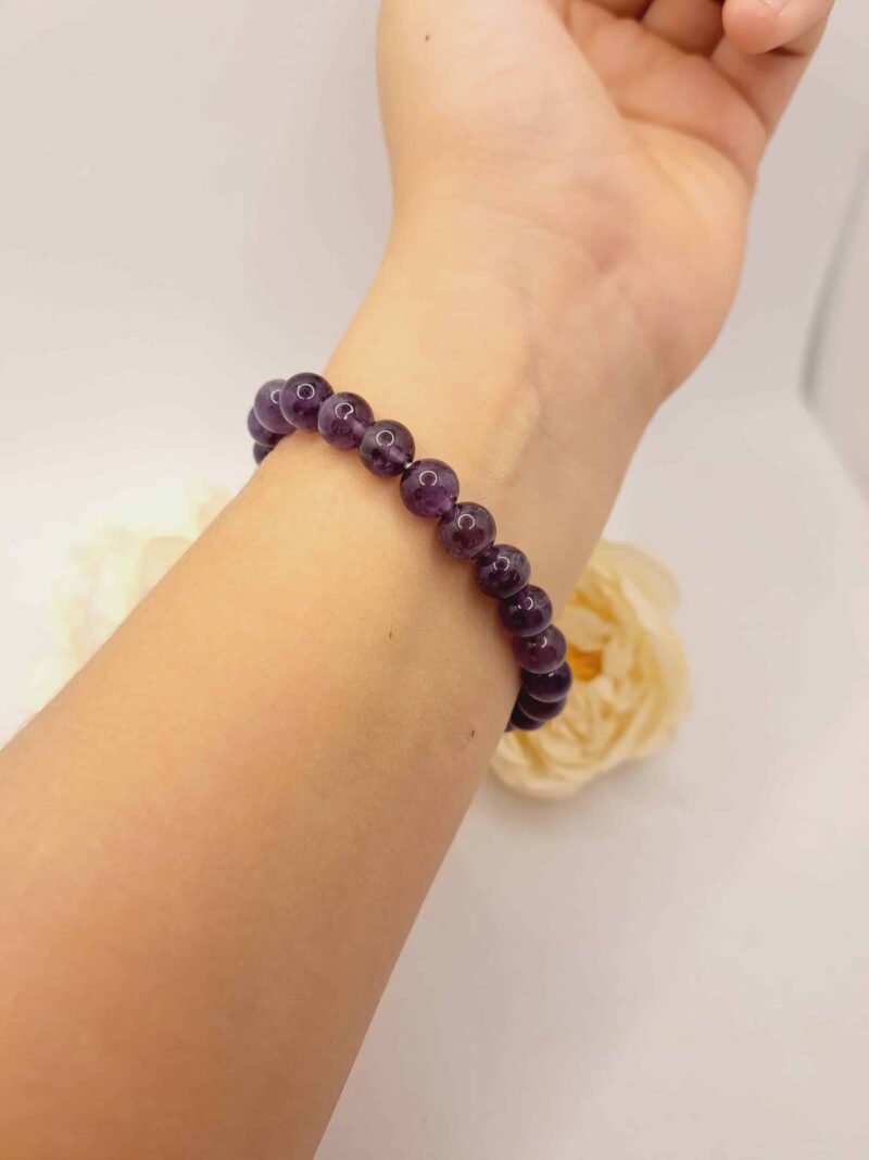 20240102_115825 Bracelet Améthyste Lithothérapie - Favorise Méditation et Sommeil - Taille 19 cm - Sérénité et Lâcher-prise – Image 1